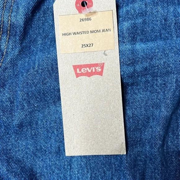 Levi's High Waisted Distressed Mom Denim Jeans - Picture 2 of 7